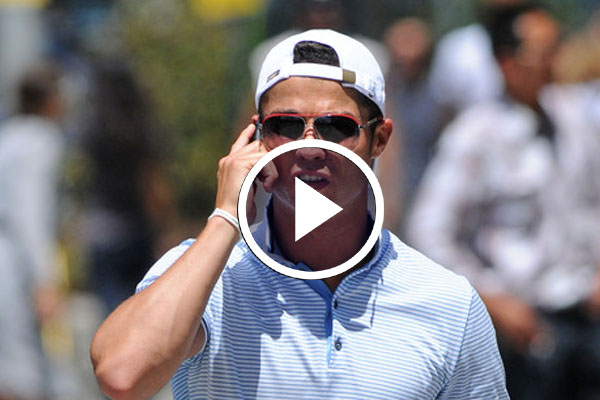 Cristiano Ronaldo Put his mobile phone in an interesting place - Video
