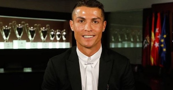 WOW!! Cristiano Ronaldo named 2016 world star by Eurosport